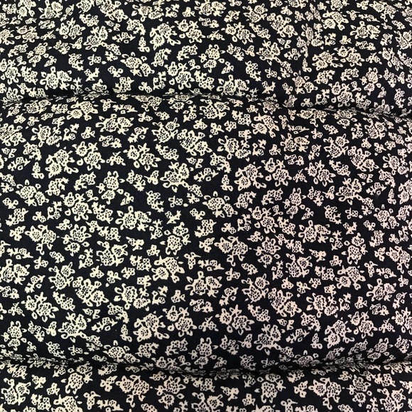 NEW Princess Vera Wang Floral Puffer Vest Small - Picture 3 of 7